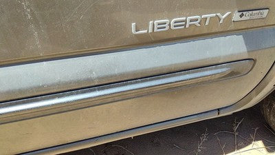 04 Liberty Passenger Right Front Moulding From Door Oem Trim Strip Khaki Pjc
