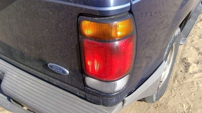 1995-1997 Ford Explorer Passenger Right Tail Light Oem Brake Lamp Rear