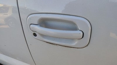 00-06 Chevy Suburban Passenger Right Front Outside Door Handle 50U Summit White