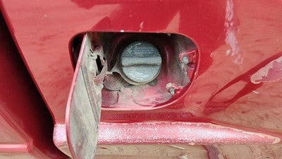1998-2000 Mazda B2500 Fuel Filler Neck Assembly With Gas Cap Oem Zzp142210
