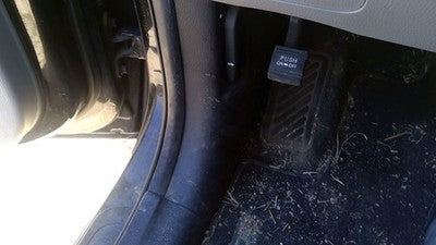 2011 Kia Sorento Driver Left Lower Kick Trim Panel Oem Black Eb