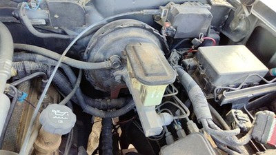 1997-1999 Chevy Suburban Power Brake Booster With Master Cylinder Pair Set Oem