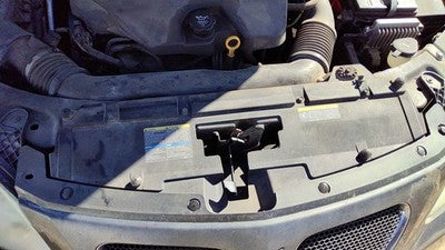 2005-2010 Pontiac G6 Top Plastic Cover Above Radiator Support Sight Shield Oem