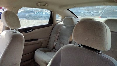 2006-2008 Chevy Impala Pair Of Front Headrests Oem Left Right Set Seat 19123334