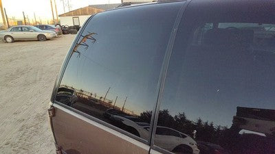 1992-1999 Chevy Suburban Driver Left Back Glass Rear Window Oem 15692189