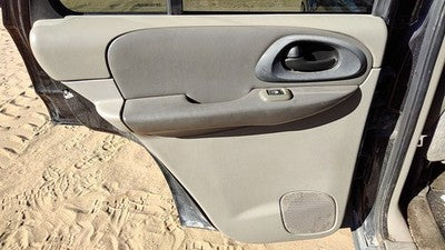 02-04 Trail Blazer Driver Left Rear Door Trim Panel With Switches Back Gray 95D