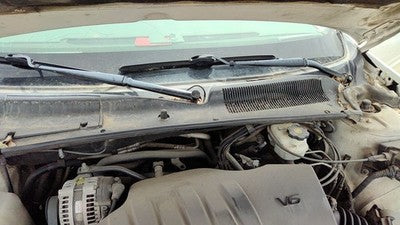 2004 Buick Lesabre Windshield Wiper Cowl Vent Trim Panel Oem Cover