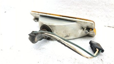 1984-1991 Jeep Grand Wagoneer Driver Left Front Turn Signal Light Lamp Oem