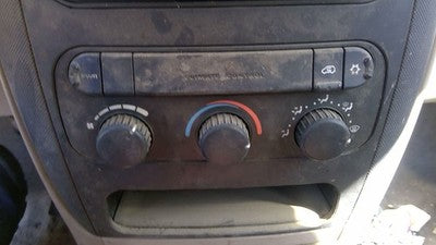 2001-2002 Dodge Caravan Temperature Control Module In Dash Heater Ac Head Unit