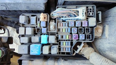 2010 Mazda 3 Engine Fuse Box Oem Power Panel 2.0l