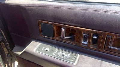 1993 Cadillac Fleetwood Passenger Right Front Inside Door Trim Panel Only Maroon