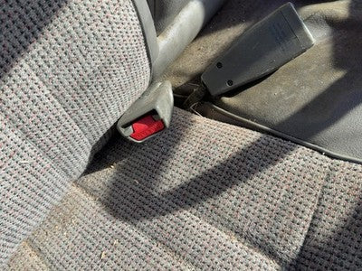 1991 Isuzu Pup Passenger Right Front Seat Belt Buckle Receiver Oem Gray