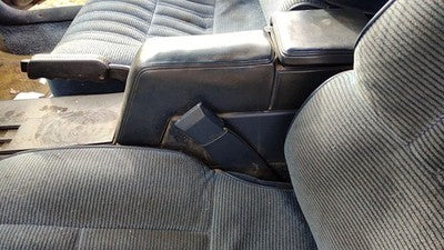 1989 Olds Cutlass Calais Driver Left Front Seat Belt Buckle Receiver Blue 2 Door