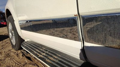 08 Navigator Driver Left Front Moulding From Door Trim Strip Pv White Chocolate