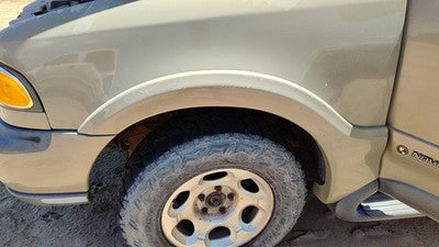 98-99 Lincoln Navigator Driver Left Front Wheel Flare Moulding Fender Gold Bi