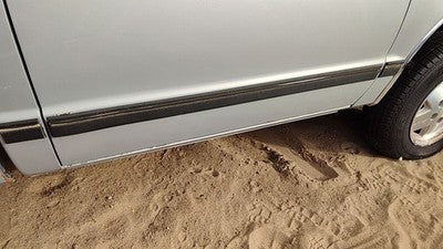 1989 Chevy S10 Pickup Passenger Right Front Moulding From Door Oem Trim Strip