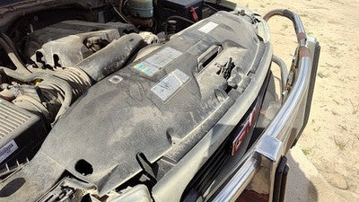 2002 Sierra 2500 Hd Top Plastic Cover Above Radiator Support Oem Sight Shield