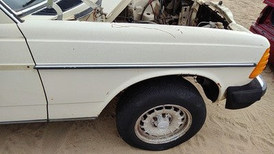 1977-1985 Mercedes 300Td Passenger Right Front Fender Oem White 1238800618