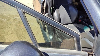 2015-21 Subaru Wrx Passenger Right Front Vent Window Small Door Glass With Frame