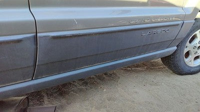 00-03 Jeep Grand Cherokee Passenger Right Front Moulding From Door Trim Strip