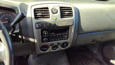 2004-2012 Gmc Canyon Trim Bezel Around Radio Surround Dash Panel Oem 15891818
