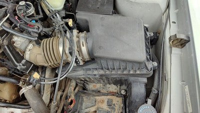 1997-2003 Chevy Malibu Complete Air Intake Filter Box Housing With Tube Oem 3.1l