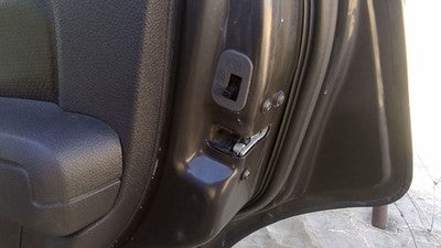06-10 Mercury Mountaineer Passenger Right Rear Door Latch With Rods/Cables Back