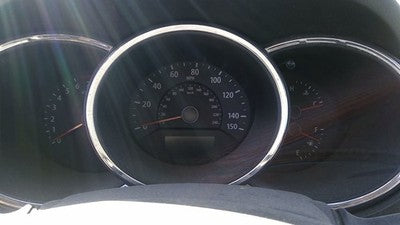 2011-2013 Kia Sorento Speedometer Cluster Instrument Gauges Panel Oem Dash