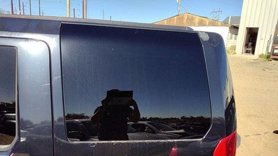 2005-2009 Land Rover Lr3 Driver Left Rear Quarter Glass Back Side Window Oem