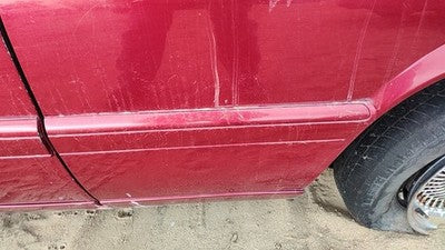 01 Cadillac Eldorado Driver Left Rear Moulding On Quarter Panel Crimson Red 86U