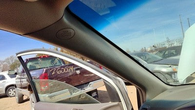 2004 Toyota Sienna Driver Left A Pillar Trim Windshield Post Panel Oem Fawn 41
