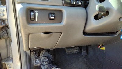 98-01 Oldsmobile Intrigue Lower Dash Under Column Knee Bolster Trim Panel Gray