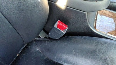 2004-2005 Hyundai Xg350 Passenger Right Front Seat Belt Buckle Receiver Black