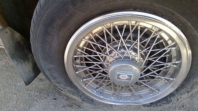 1984-1985 Olds 88 15" Wheel Cover Oem Wire Type Hub Cap Factory Spoke Design