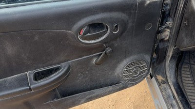 2003-2007 Saturn Ion Driver Left Front Door Trim Panel Manual Black 19E 10368571