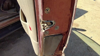 1994-00 Gmc Yukon Passenger Right Front Door Latch With Rods/Cables Oem 16631626