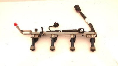 2008-2012 New Style Malibu Complete Fuel Rail With Injectors Set Loaded Oem 2.4L