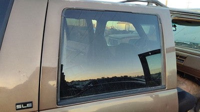 1992-1999 Chevy Suburban Passenger Right Rear Side Window Door Glass Oem Back