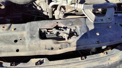 1996-1998 Honda Civic Hood Latch Assembly With Bracket Oem 6071245