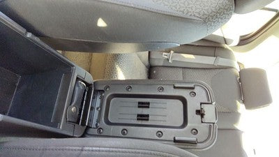 2006-2010 Pontiac G6 Center Console Lid Only Oem Arm Rest Fold Down Black 19B