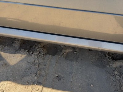 04-05 Srx Passenger Right Lower Rocker Panel Moulding Side Skirt Oem Silver 42U
