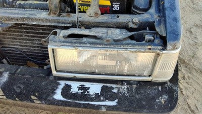1985-1986 Toyota Camry Driver Left Head Light Oem Front Lamp 8115032121