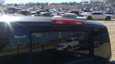 2006 Nissan Titan Third Brake Light Middle Lamp Oem