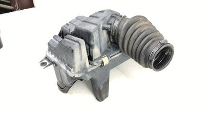 01-07 Caravan Complete Air Intake Cleaner Filter Box Housing With Tube 3.8L
