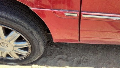 06 Town Country Passenger Right Rear Moulding On Quarter Panel Oem Red Prh