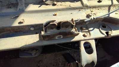 1973-1975 Cutlass Supreme Hood Latch Oem 00550525