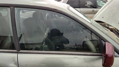 00-04 Legacy Outback Passenger Right Front Side Window Door Glass Oem 61011Ae02a