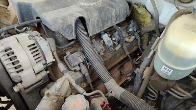 2001 2002 Silverado 2500 Hd Driver Left Valve Cover Oem 8.1l Lh 12559595