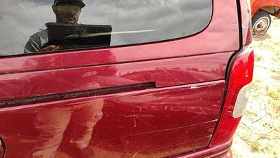 Chevy Venture Driver Left Rear Moulding On Quarter Panel Oem Red 72U