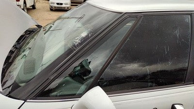 1992-99 Buick Lesabre Driver Left Front Vent Window Small Door Glass With Frame